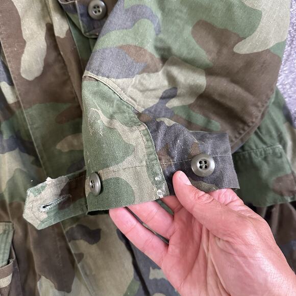 Men's Vintage 90's US Army Green Camouflage Military Button Up Shirt Jacket Sz L - Picture 3 of 6